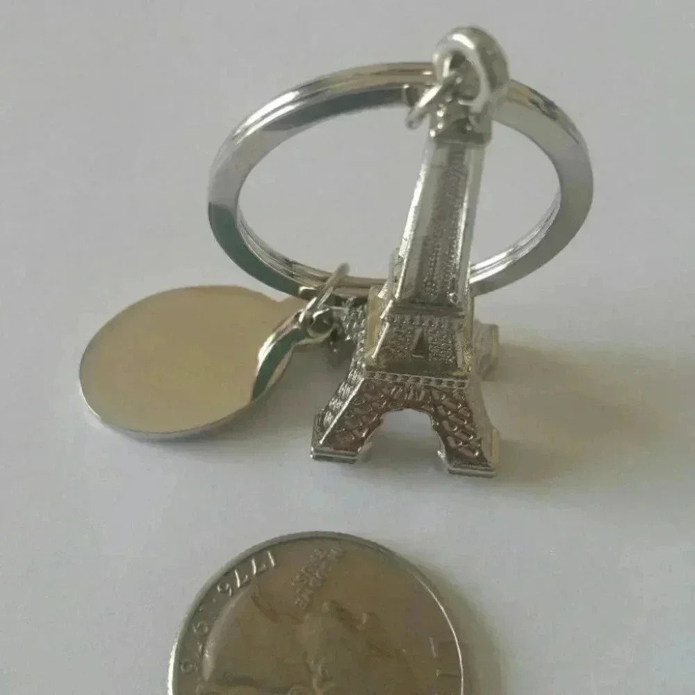 Eiffel Tower France keychain - Picture 2 of 2